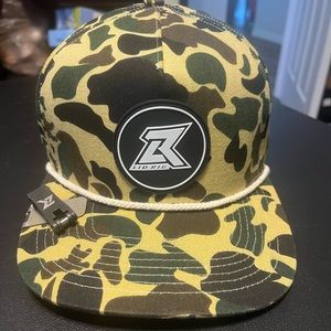 Unisex Lid Rig Camo Fishing SnapBack Hat OSFA